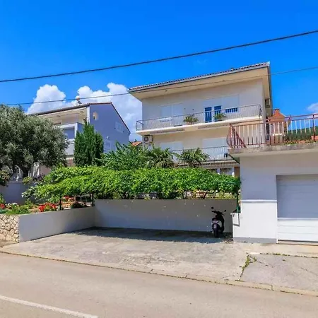 Apartman In 50554 Dramalj