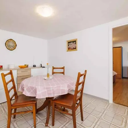 In 50554 Apartament Dramalj