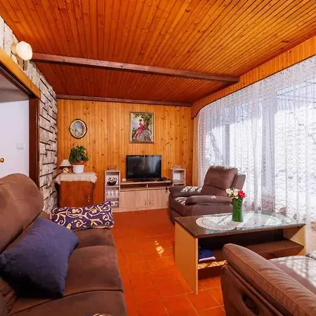 Appartement In 50554